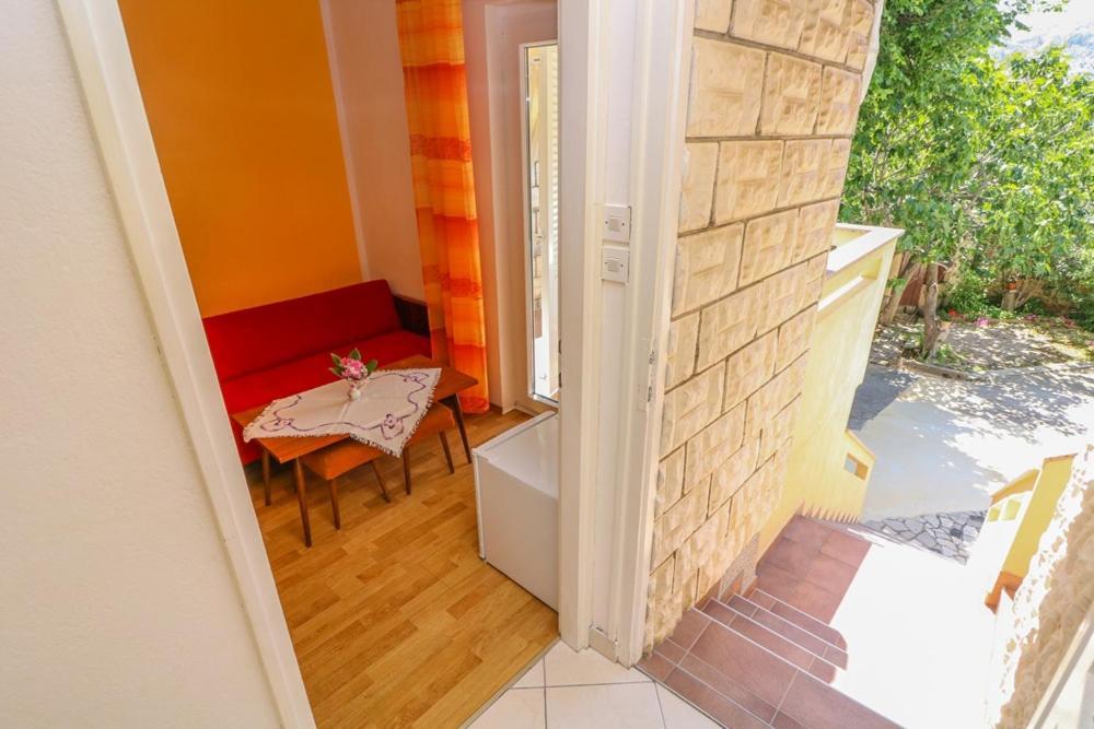 Double Rooms Tomica 2 With Balcony Baška Esterno foto