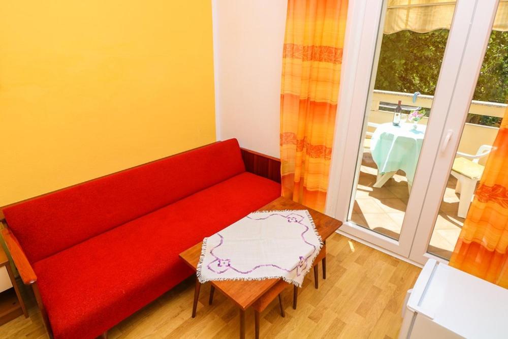 Double Rooms Tomica 2 With Balcony Baška Esterno foto